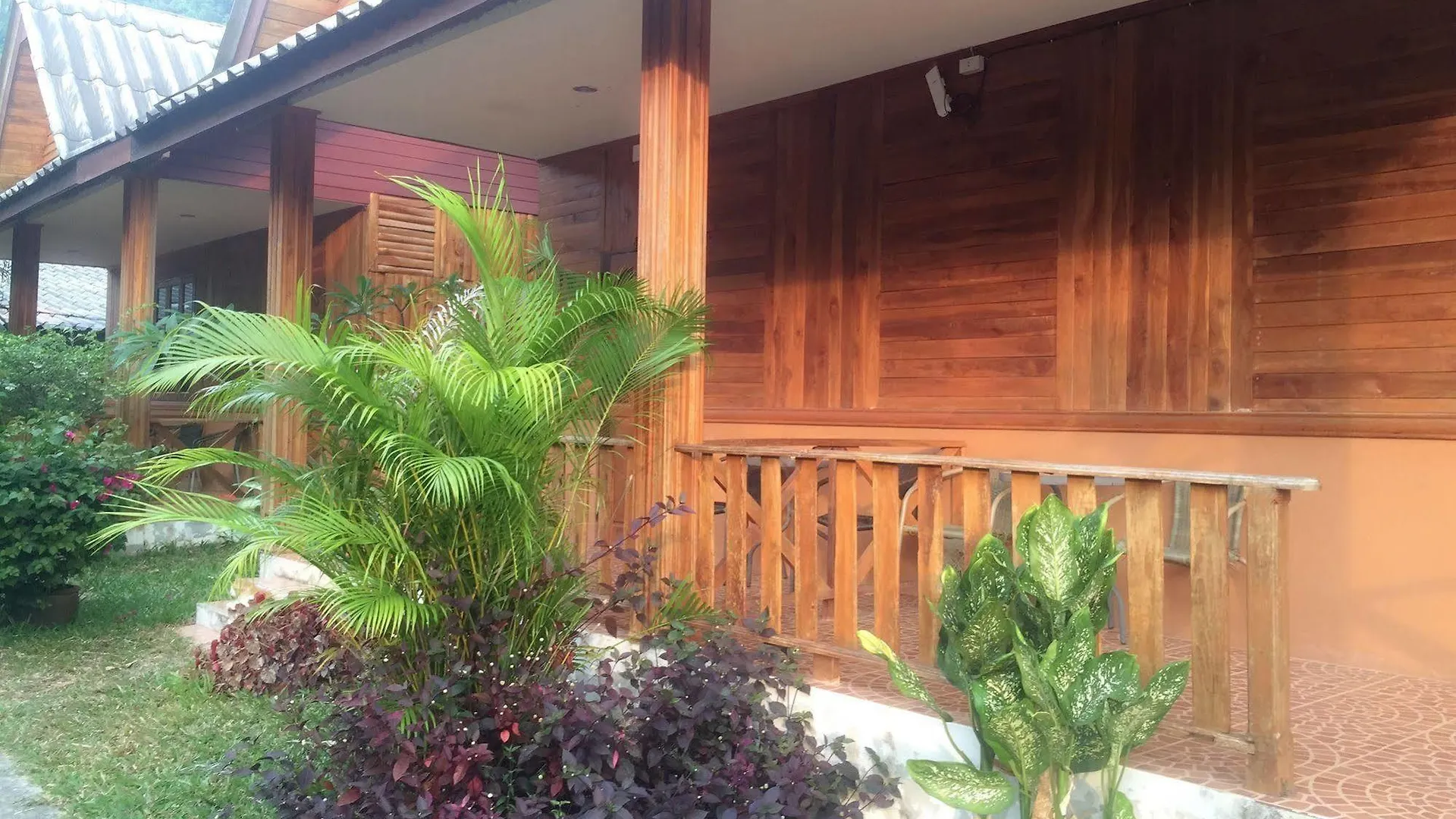 ** Vendégház Poonsap Resort Ko Lanta Thaiföld