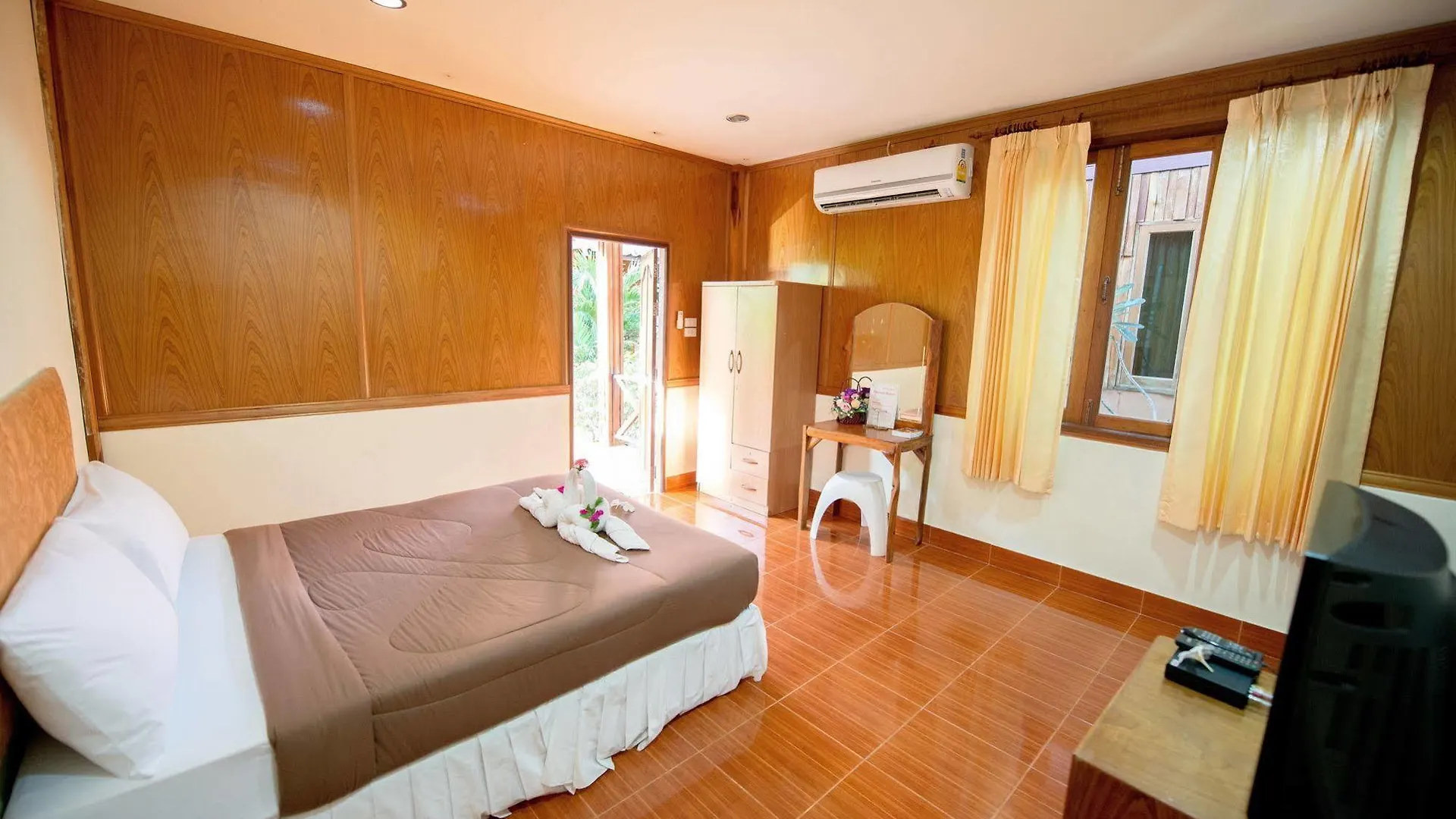 Poonsap Resort Ko Lanta Πανσιόν